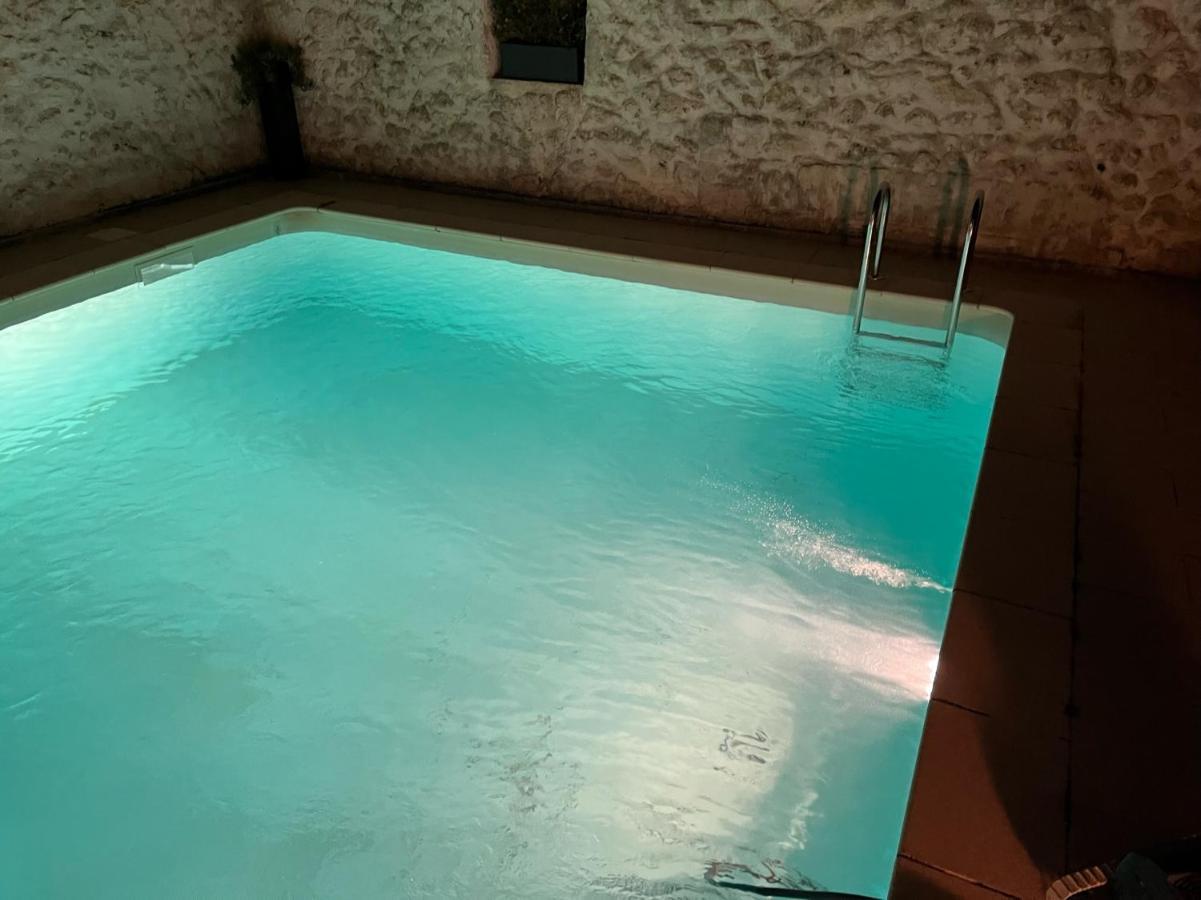 La Maison Blanche A Saint-Yzans-De-Medoc Экстерьер фото